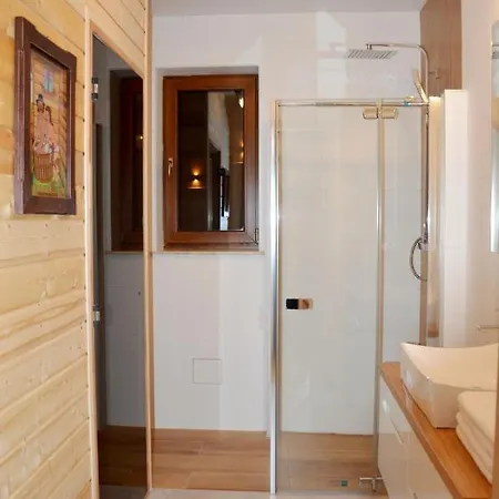 Przystan B2 Apartmán *